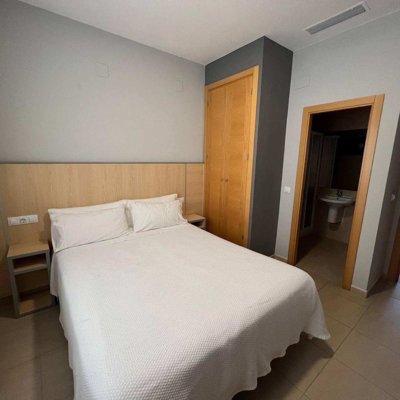 Manuela Guest house 2*